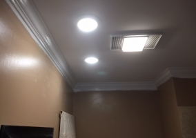 Close Up of Crown Molding